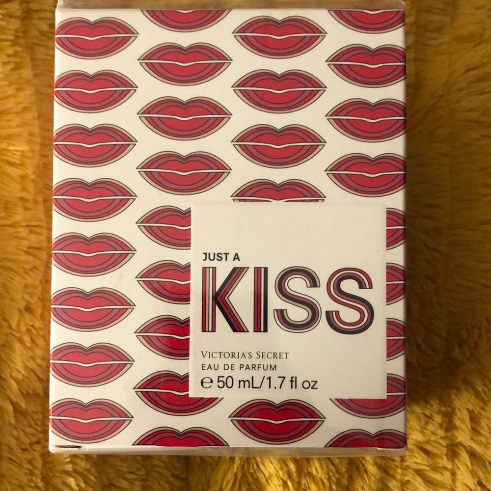 New sealed - Victoria’s Secret - Just a kiss